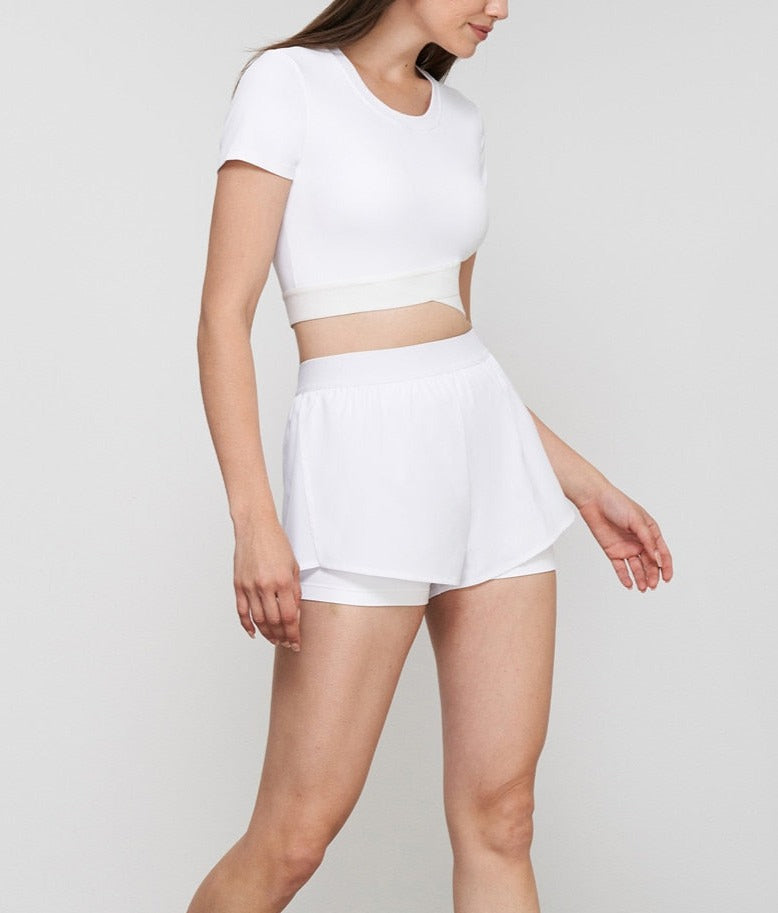 Soft Fabric Cross Hem Crop Top With Pad